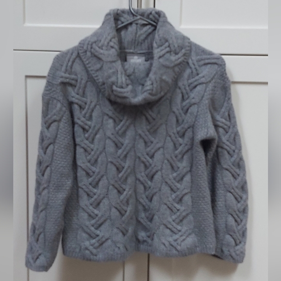 Aran Woollen Mills merino sweater - Picture 2 of 10